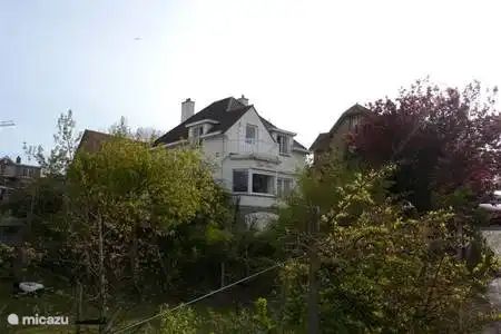 Das Ferienhaus "Quiet Corner" in De Panne an der belgischen Kueste, umgeben von ueppiger Natur und einer ruhigen Umgebung.