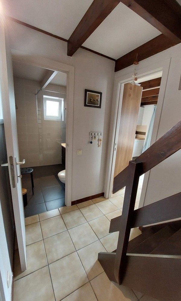 Badezimmer und Diele im Ferienhaus Duinendaele 272, Adinkerke, De Panne, belgische Kueste.