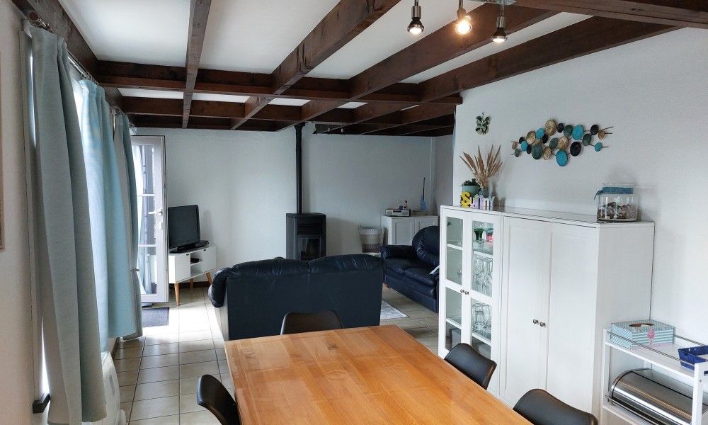 Wohnzimmer mit gemuetlicher Sitzecke in Duinendaele 272, Adinkerke, De Panne, belgische Kueste.