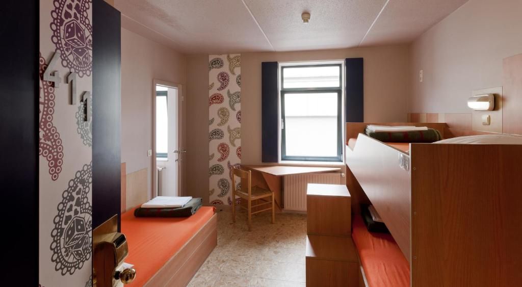 Guest house 1212360 - Apartment Brussels Region - Sleep Well Youth Hostel
