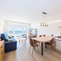 Reno - 0701 Ferienhaus in Middelkerke, Westflandern mit modernem Wohnzimmer und Meerblick, ideal fuer einen entspannten Aufenthalt.