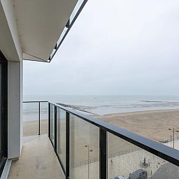 Moderne Kueche im Ferienhaus Sydney - 0605, Middelkerke, Westflandern, mit stilvoller Fruehstuecksbar und allen Annehmlichkeiten.