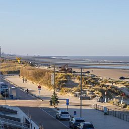 Blick auf Strand und Duenen bei Dunekant - 0303 + park.2 Ferienhaus in Middelkerke, Westflandern, Belgien.