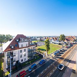 Blick vom Ferienhaus "Chardonnay - 0501" in Middelkerke, Belgien, mit Panoramablick ueber die Stadt und die Kueste.