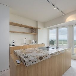 Moderne Kueche im Ferienhaus Bel Air - 0201 + Box 15 in Middelkerke, mit Meerblick in Westflandern, Belgien.