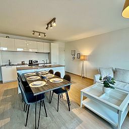 Guest house 040153 - Apartment Antwerp - Modern 2BR 1/5 BA Near Diamond District by OneLuxStay