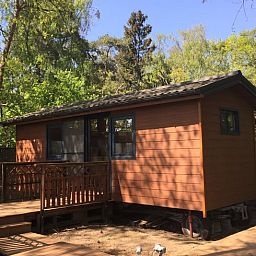 Rustic wooden cottage, Cottage in Merksplas, located in the green nature of Antwerp.