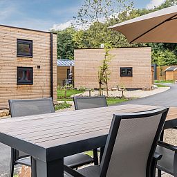 Vrijstaande woning in Gesves, Ardennen, Belgi omgeven door natuur. Ideaal vakantiehuis met moderne uitstraling, perfect voor ontspanning.