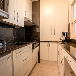 Modern kitchen in Apartment Ravenna, Middelkerke on the Belgian coast, ideal vacation accommodation with complete amenities.