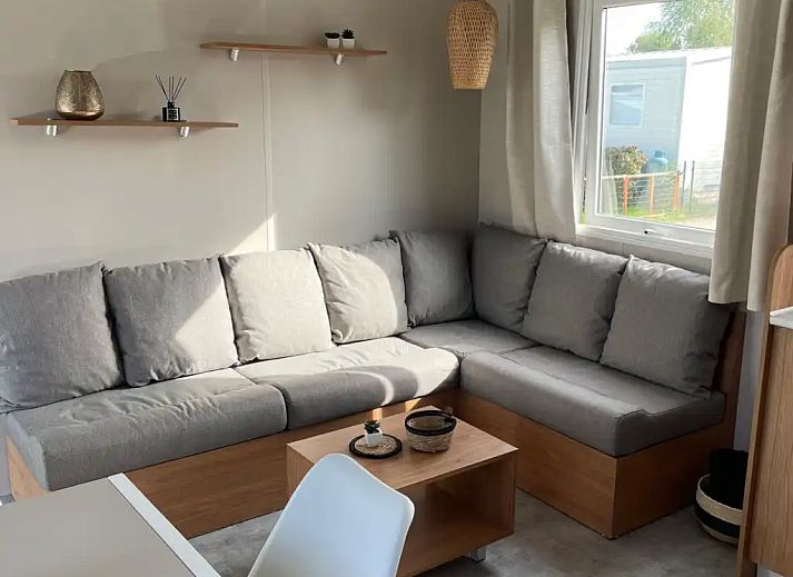 Ferienunterkunft "Azalee" - Chalet in Bruegge, Westflandern, mit sonniger Veranda und modernem Ambiente fuer einen entspannten Aufenthalt.