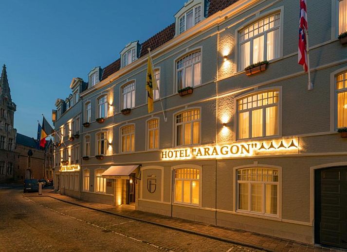 Verblijf 010171 • Vakantie appartement West-Vlaanderen • Hotel Aragon 