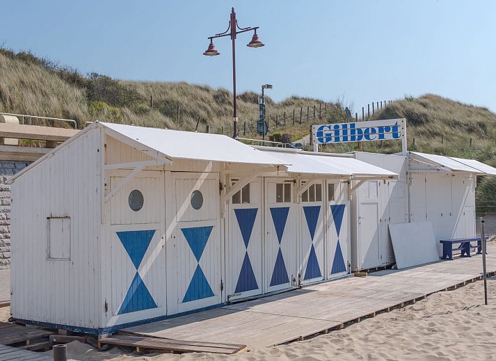 Attraktives Schlafzimmer im Ferienhaus Dagmar mit Parkplatz, gelegen in De Haan, Westflandern, Belgien. Komfortable und moderne Unterkunft.