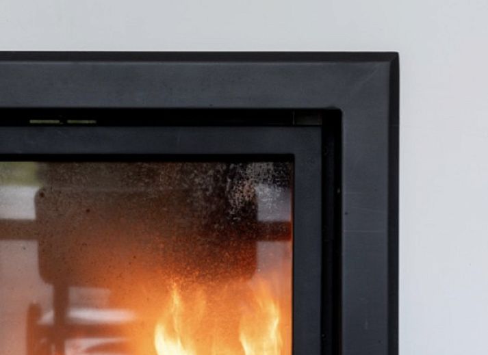 Von 't hov in Passendale hat man einen Blick auf weite gruene Felder und ruhige Landschaften.