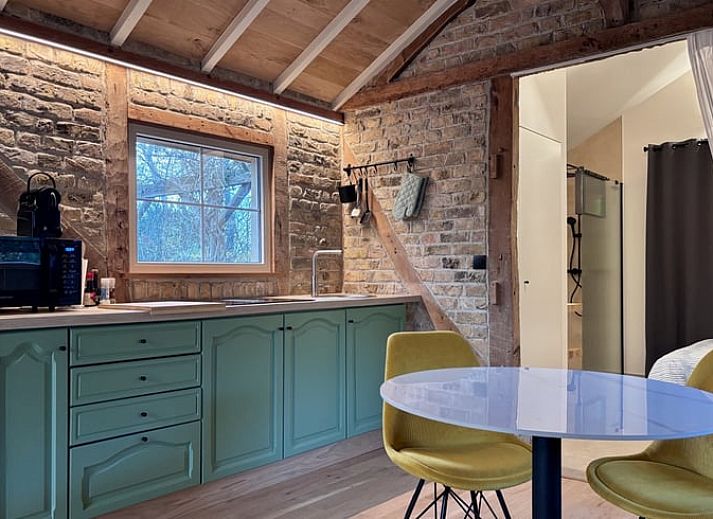 Restful natural setting at Cottage in Alveringem, vacation home in Alveringem, West Flanders, Belgium with beautiful water view.