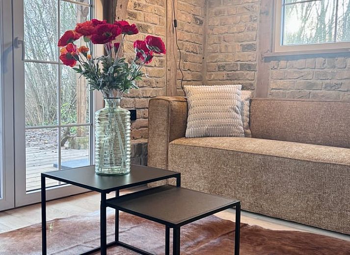 Restful natural setting at Cottage in Alveringem, vacation home in Alveringem, West Flanders, Belgium with beautiful water view.