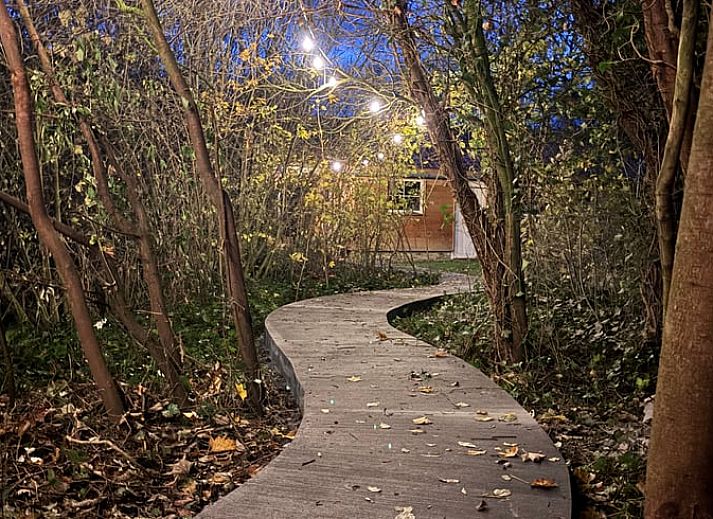 Modern bathroom in Cottage in Alveringem, a vacation home in Alveringem, West Flanders, with stylish sink and rustic look.