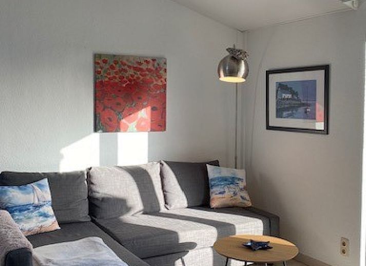 Bord met naam Jonathan Livingston Seagull Holidayhome in Adinkerke, vakantieaccommodatie in West-Vlaanderen, Belgie.