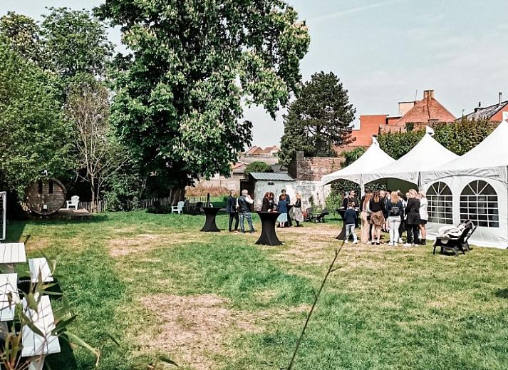 Historische Fassade des Gaestehauses Skindles, Ferienhaus in Poperinge, Westflandern.