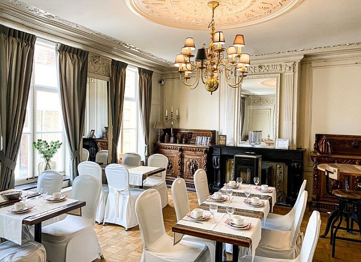 Rustikale Sauna und Garten im Skindles Guesthouse, Ferienhaus in Poperinge, Westflandern.