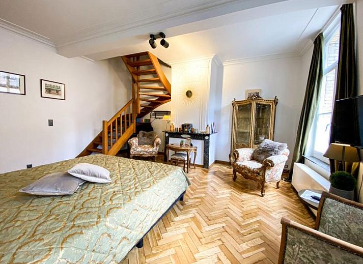 Rustikale Sauna und Garten im Skindles Guesthouse, Ferienhaus in Poperinge, Westflandern.