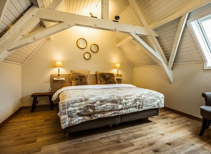 Gemuetlicher Grill im Garten von Skindles Guesthouse, Ferienhaus in Poperinge, Westflandern.