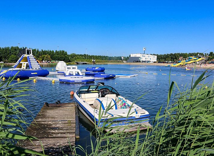Modern kitchen and dining area in Spacious suite | 6p, vacation home in Jabbeke, West Flanders, perfect for a comfortable family vacation.