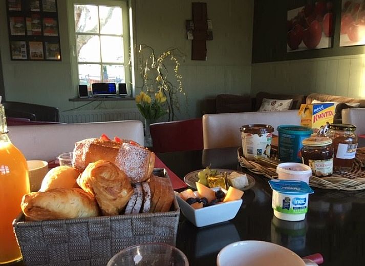 Gezellige zithoek in B&B De Zoete Kers, Wakken, West-Vlaanderen.