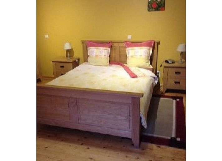 Oorlogsmuseum bij Varlet Farm bed and breakfast in Poelkapelle, met historische artefacten en wapens.