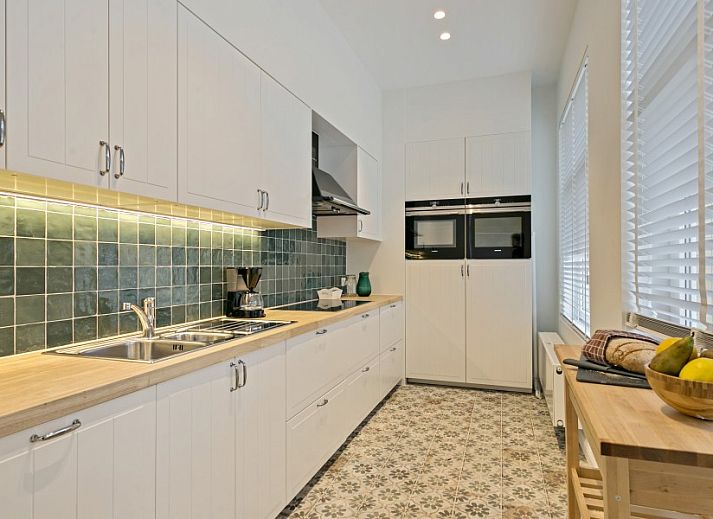 Aussenansicht von Maison Perron, Ferienhaus in De Panne, Westflandern, mit charakteristischer Architektur.