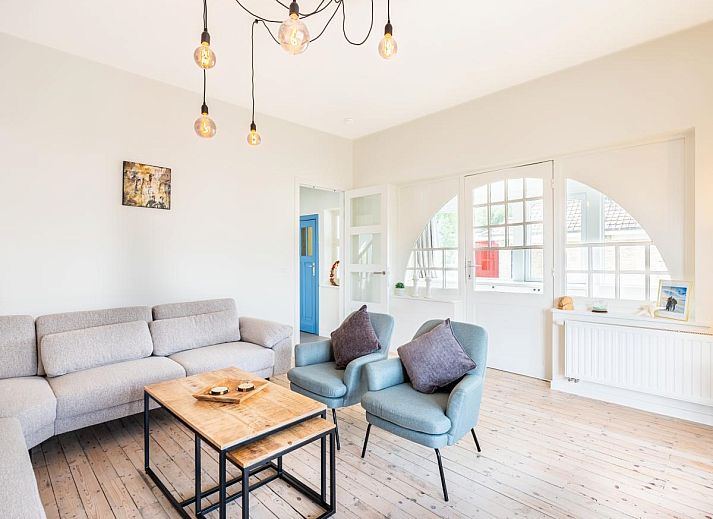 La Classe vakantiehuis in Sint-Idesbald, West-Vlaanderen, met ruime tuin en terras, ideaal voor ontspanning in een prachtige omgeving.