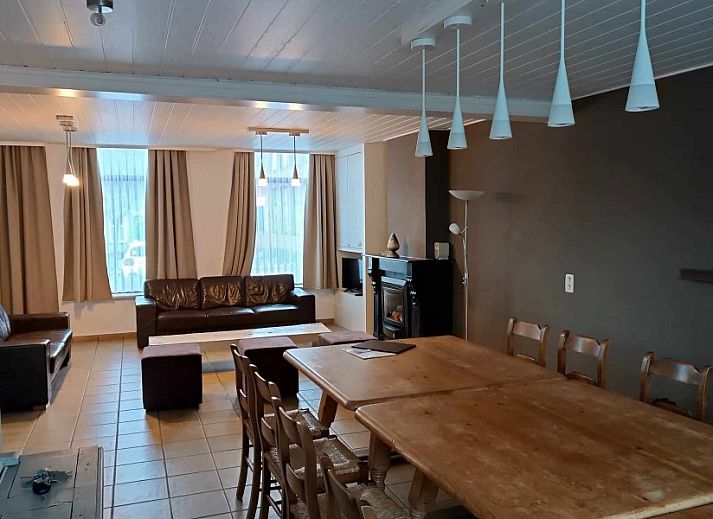 Gemuetliches Wohnzimmer im Ferienhaus De Blauwer in Poperinge, Westflandern.