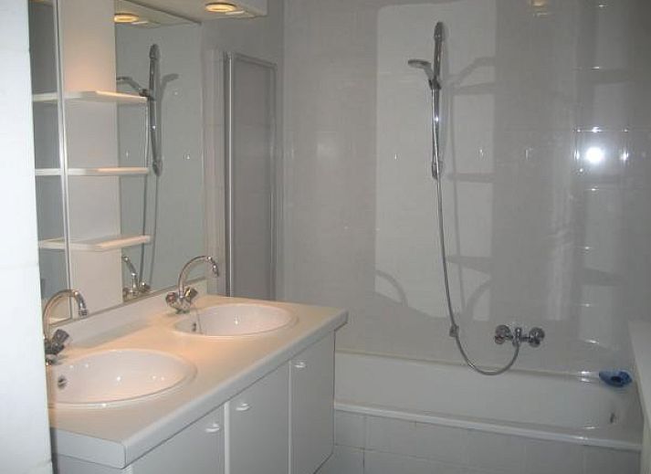 Spacious indoor space with view Blankenberge marina: 2 bdrm app. + parking, Belgian coast, Belgium.