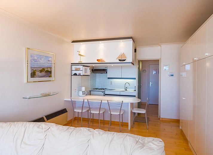 Helles Wohnzimmer von Brisbane II - 0202 in Middelkerke mit Panoramablick aufs Meer, ideales Ferienhaus an der belgischen Kueste.