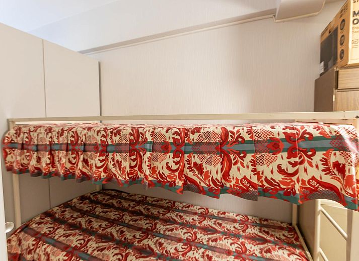 Gemuetliche Essecke im Ferienhaus Sydney - 0605 in Middelkerke, Westflandern, mit moderner Kueche und gemuetlichem Wohnzimmer.