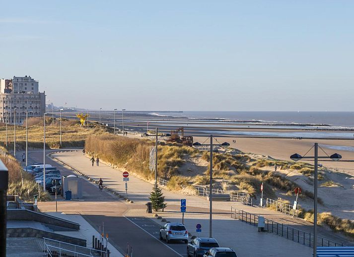 Geraeumiges Wohnzimmer von Dunekant - 0303 + Park.2 Ferienhaus in Middelkerke, Westflandern, mit Meerblick und moderner Einrichtung.