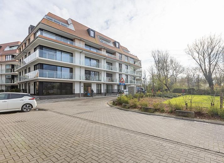 Moderne Kueche im Ferienhaus "Green Lane The Park - 0004 + Box 41" in Middelkerke, Westflandern, Belgien, mit schlichter Einrichtung.