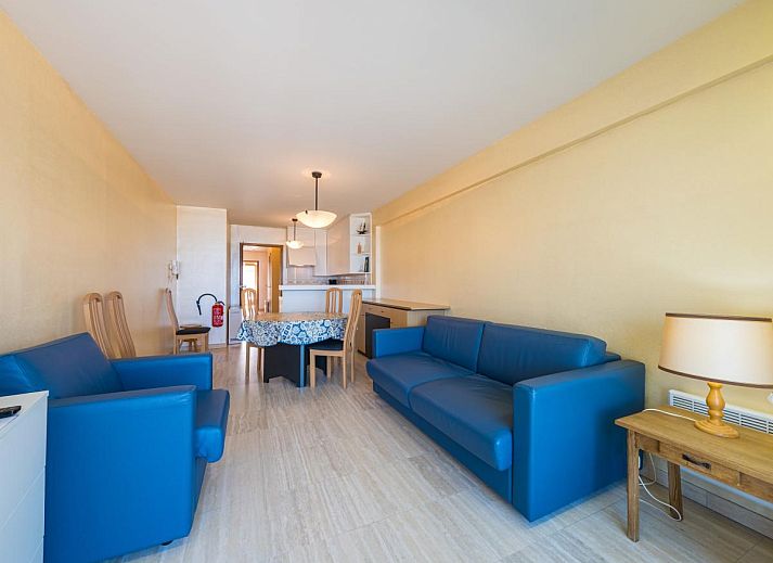 Geniessen Sie den atemberaubenden Meerblick vom Balkon des Azur Palace - 0602, einem Ferienhaus in Middelkerke, Westflandern, Belgien.