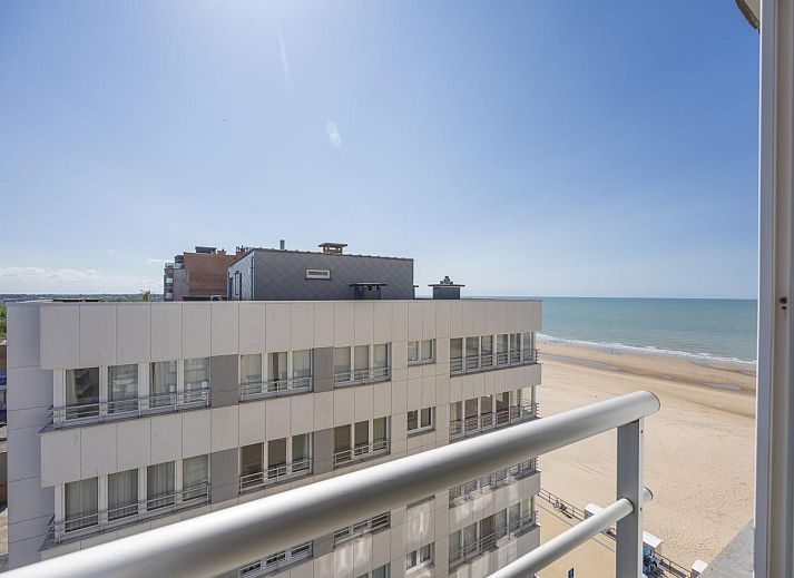 Helles Wohnzimmer im Ferienhaus Carla - 0801B in Middelkerke, Westflandern, mit Meerblick und moderner Einrichtung.