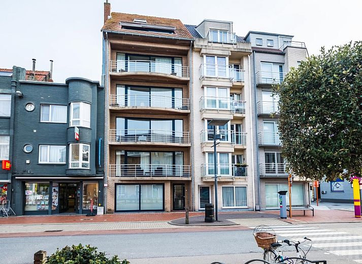 Geniessen Sie die Aussicht vom Balkon des Ferienhauses Franklin - 0101 in Middelkerke, Westflandern, Belgien.