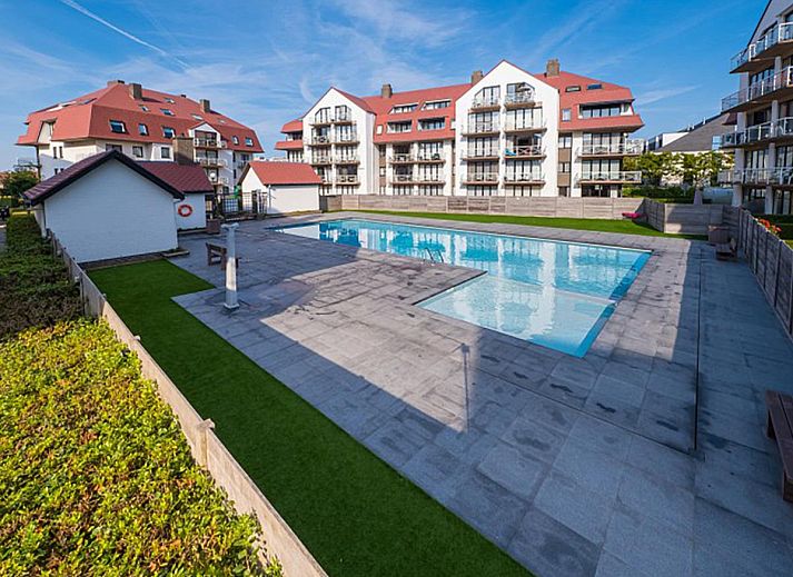 Geniessen Sie die sonnige Terrasse des Ferienhauses Green Garden block 7 - 0002 box 134 in Middelkerke, Westflandern, Belgien.