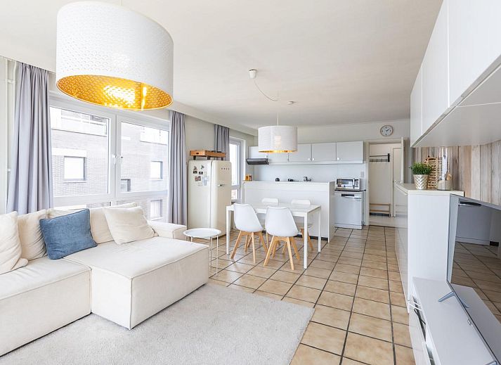 Stilvolle Ferienwohnung Kwintebank - 0904 in Middelkerke, mit schoenem Meerblick vom hellen Wohnzimmer aus, Westflandern, Belgien.