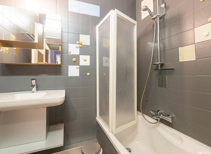 Schoener Meerblick von Long Beach 1 - 0904, einem Ferienhaus in Middelkerke, Westflandern, mit Blick auf den breiten Strand.