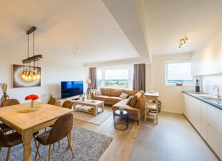 Gemuetliches Wohnzimmer des Ferienhauses Majestic - 0505 in Middelkerke, Westflandern, mit herrlichem Blick auf die Umgebung.