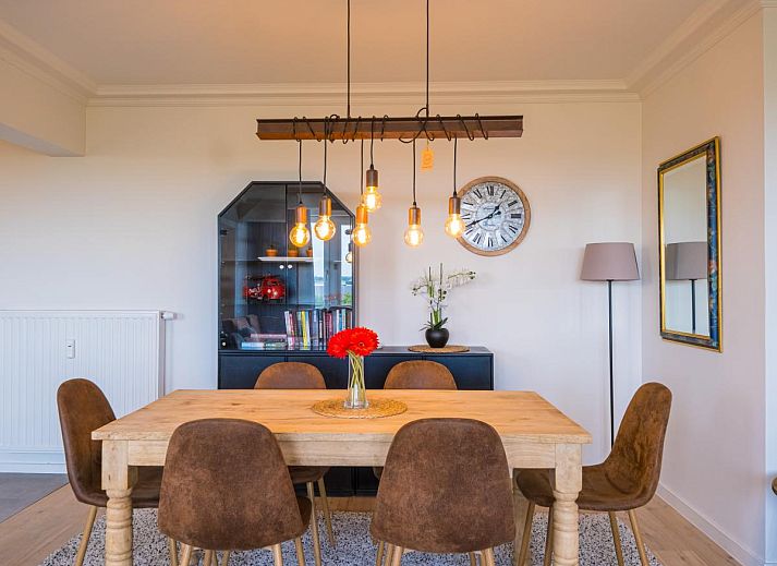 Gemuetliches Wohnzimmer des Ferienhauses Majestic - 0505 in Middelkerke, Westflandern, mit herrlichem Blick auf die Umgebung.