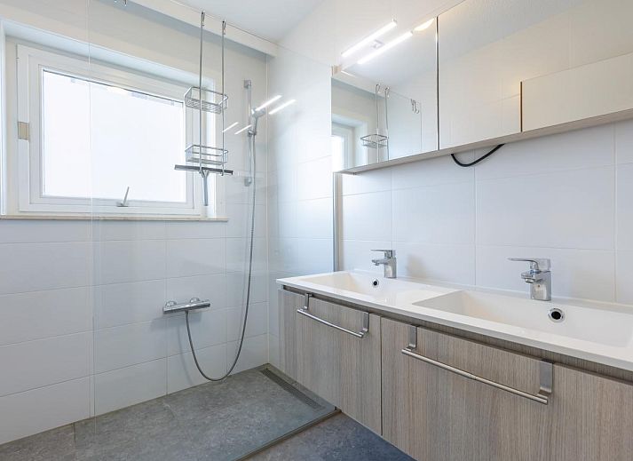 Geniessen Sie den atemberaubenden Meerblick vom Balkon des Ferienhauses Dunekant in Middelkerke, Westflandern, Belgien.