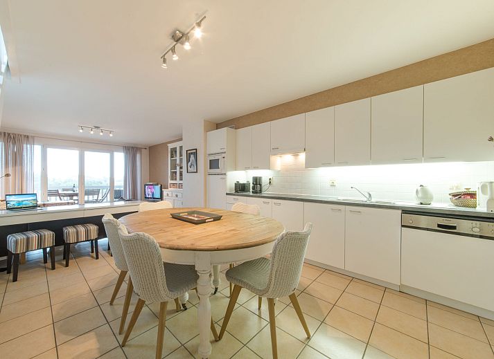 Enjoy panoramic views from the terrace of Apartment D'Heyezicht in Bredene, West Flanders, Belgium.