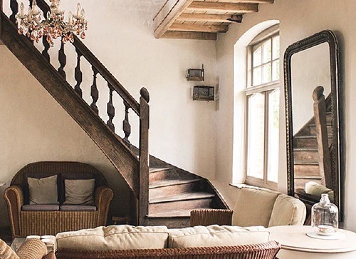 Maracci vacation home in Pervijze with beautiful brick facade and country charm.