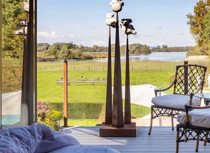 Vacation home in Diksmuide with swimming pool and terrace, ideal for relaxation in West Flanders, Belgium.