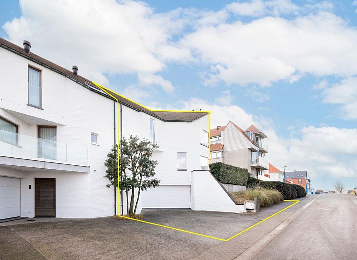 Moderne Kueche im Ferienhaus La Perle, Oostduinkerke, Westflandern, mit heller Einrichtung und Essbereich fuer einen komfortablen Urlaub.