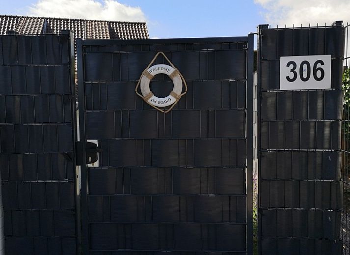 Bequeme Sitzgelegenheiten im Fisherman's House Caroline, ideal zum Entspannen in Oostduinkerke, Westflandern.